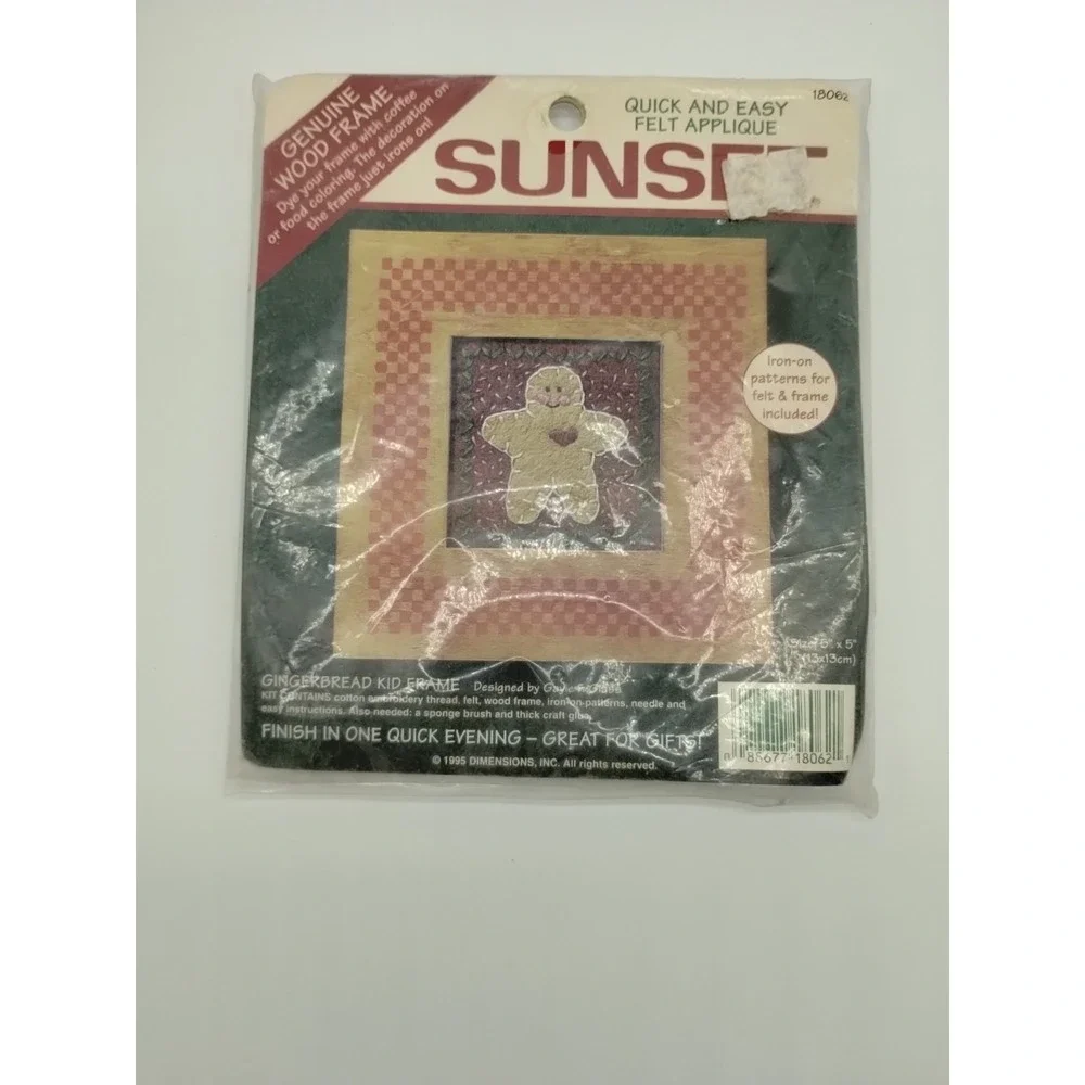 Sunset Gingerbread Kid Frame Felt Applique Picture Kit Christmas